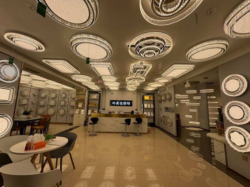 探索工程灯具的技术革新与应用前景